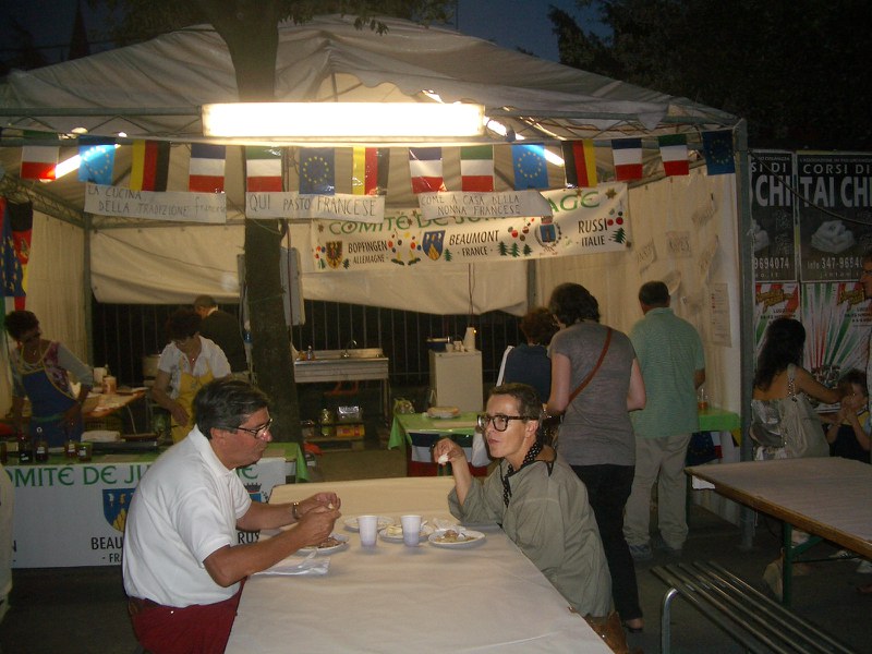 2011 Fira Stand Beaumont.jpg