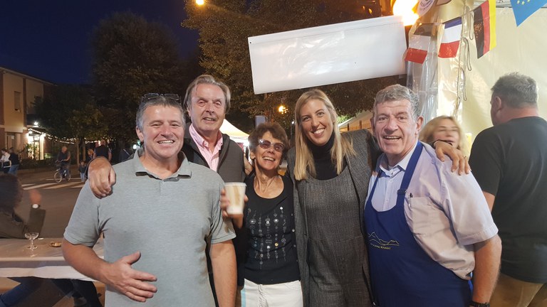 2022 Fira Sindaco Palli con gemelli.jpg