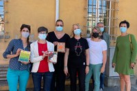 Un monumento per i 20 anni di attività del centro antiviolenza di Linea Rosa