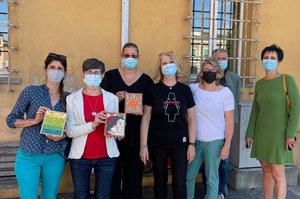 Un monumento per i 20 anni di attività del centro antiviolenza di Linea Rosa